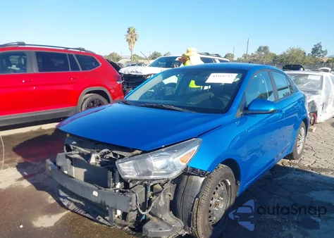 2021 Kia Rio S z USA, uszkodzony, nr VIN 3KPA24AD6ME364668